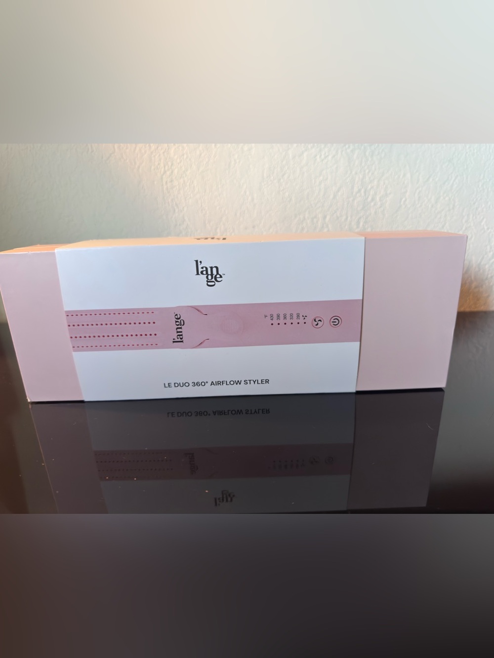 Le Duo Classic Doorbuster
360° Airflow Titanium Styler